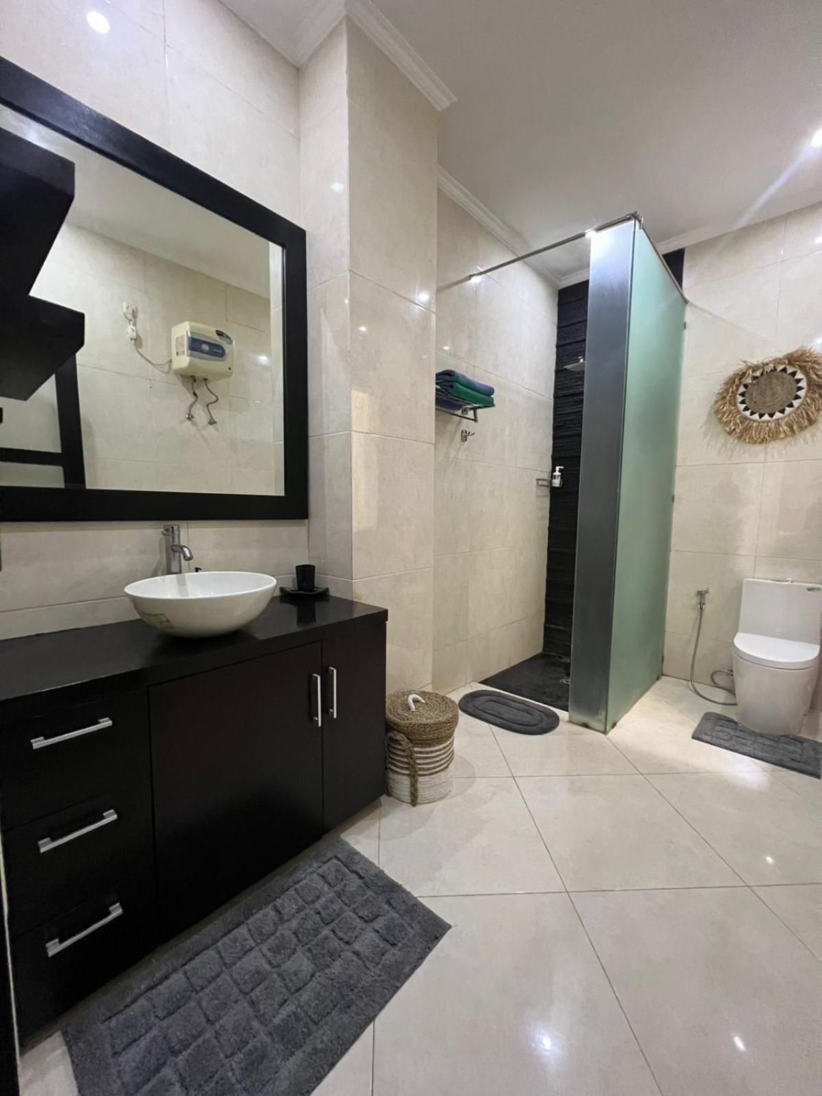 Bali, Kuta, De Kubu Villa No1 Legian  Bagian luar foto